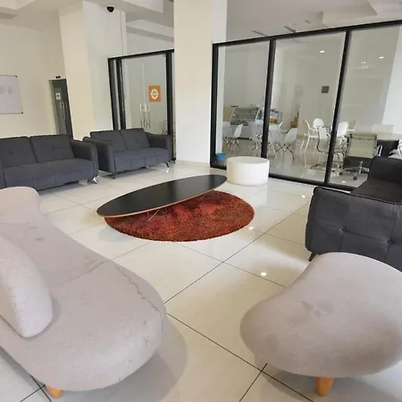 Family Cozy Homestay - Alpha Ivf At Strand Mall Petaling Jaya Exterior photo
