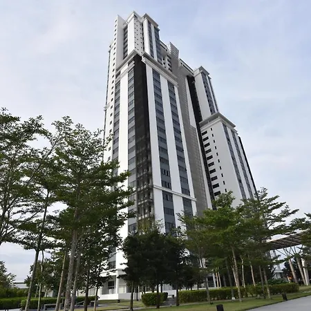 Family Cozy Homestay - Alpha Ivf At Strand Mall Petaling Jaya Exterior photo