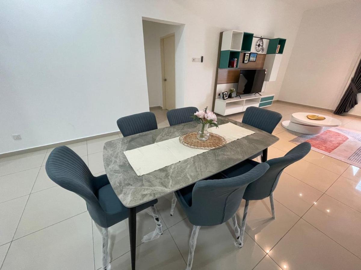 Family Cozy - Alpha Ivf At Mall Apartment Petaling Jaya